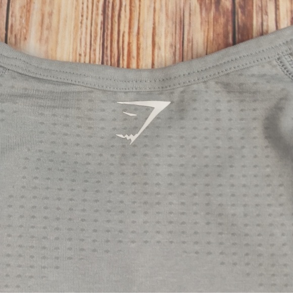 GYMSHARK WOMEN'S LONG SLEEVE TOP GRAY. - Picture 10 of 10